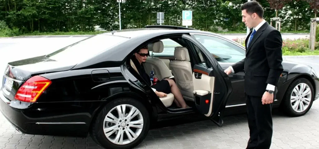 Chauffeur privé Tomorrowland